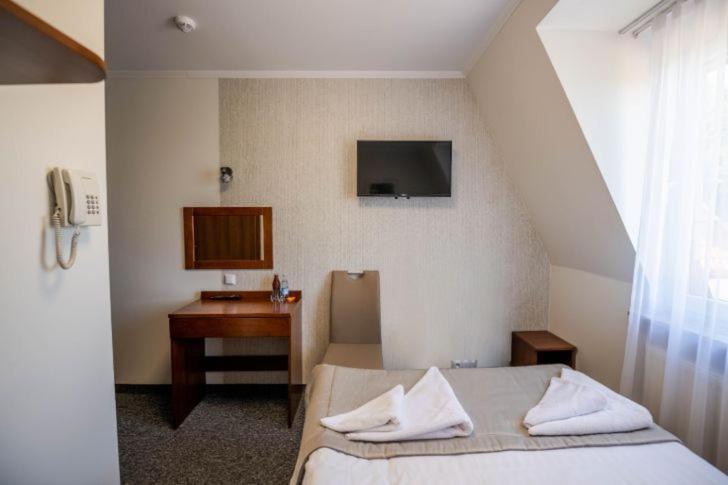 Hotel Palacowa Narol Экстерьер фото