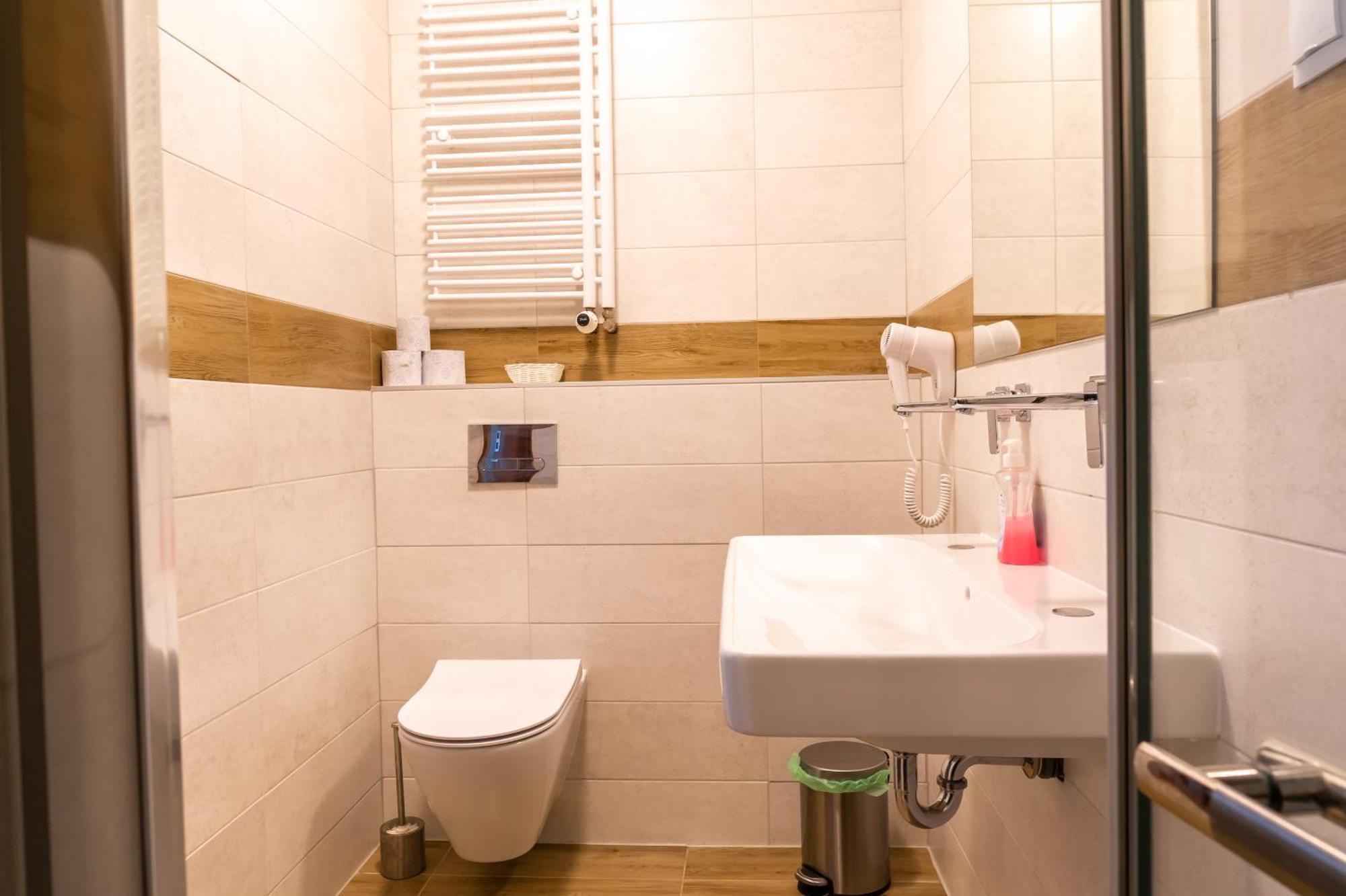 Hotel Palacowa Narol Экстерьер фото