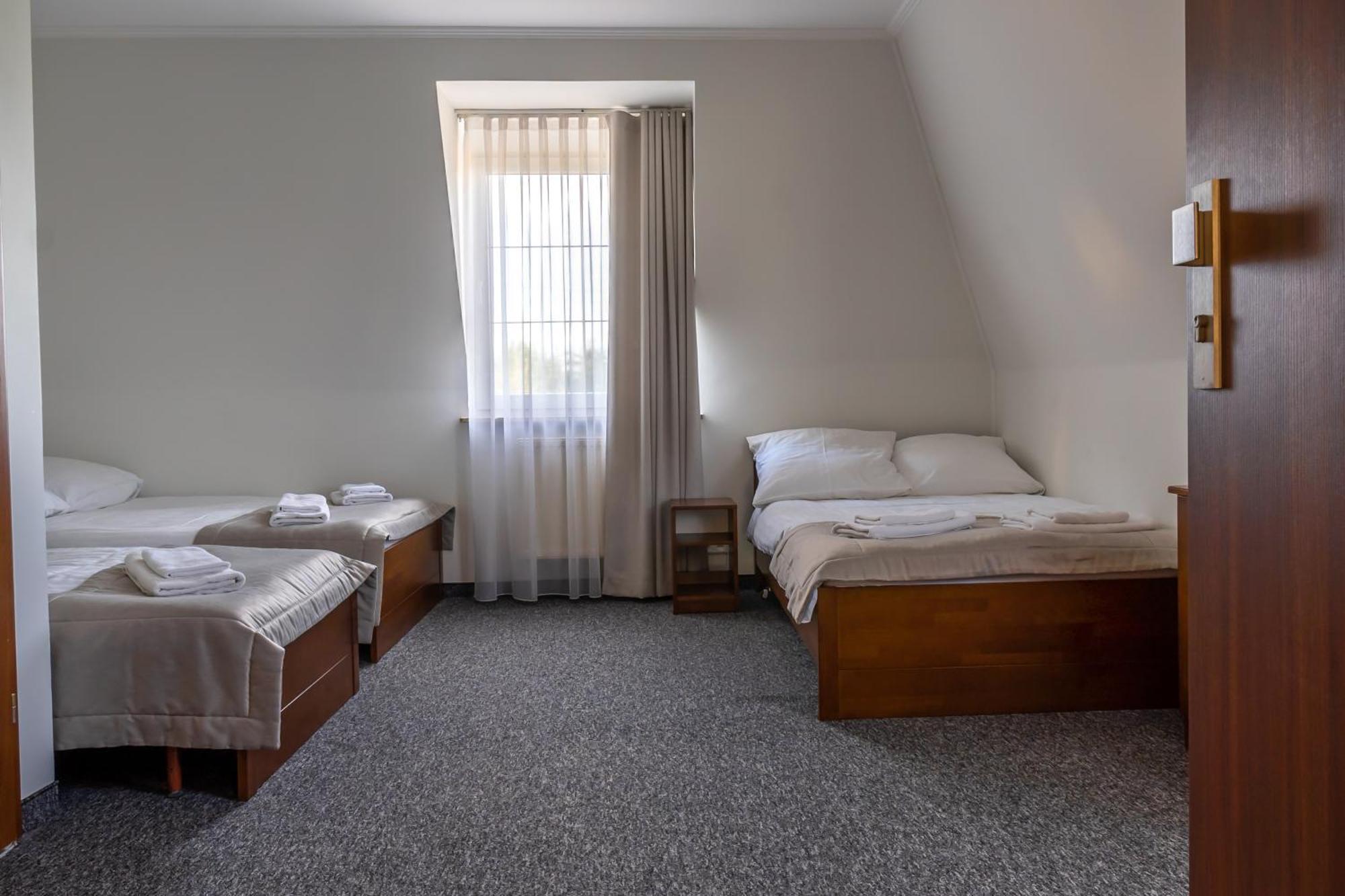 Hotel Palacowa Narol Экстерьер фото