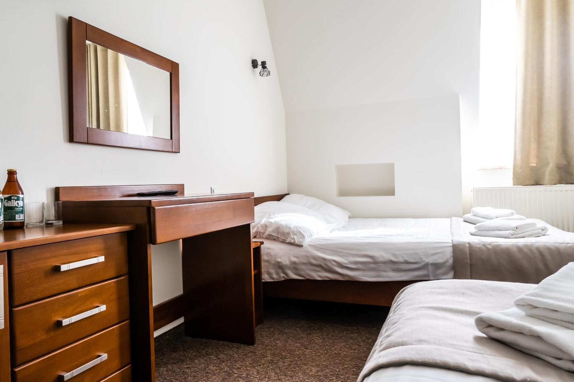 Hotel Palacowa Narol Экстерьер фото