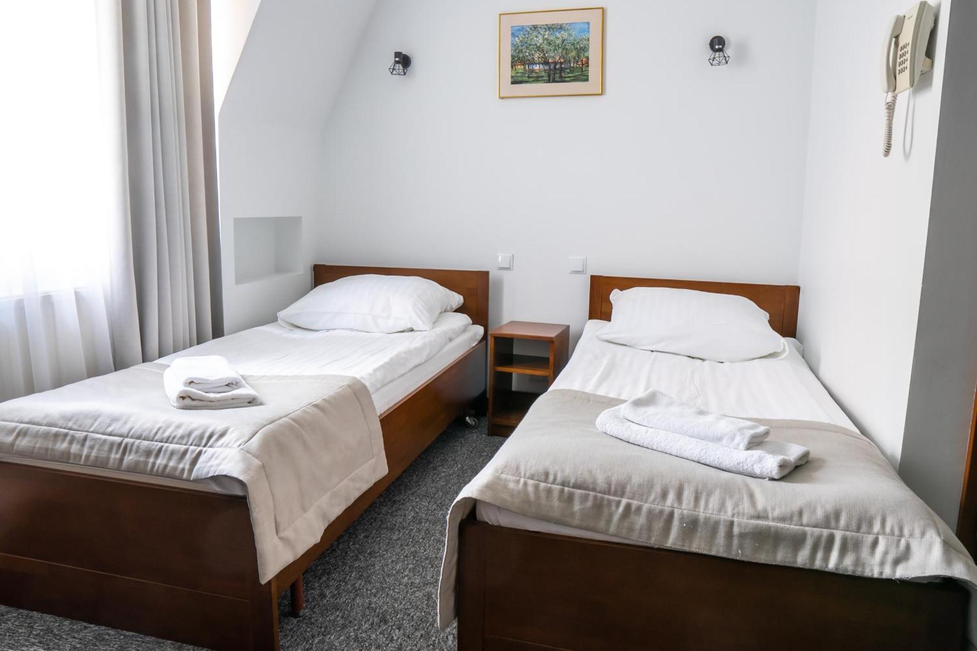 Hotel Palacowa Narol Экстерьер фото