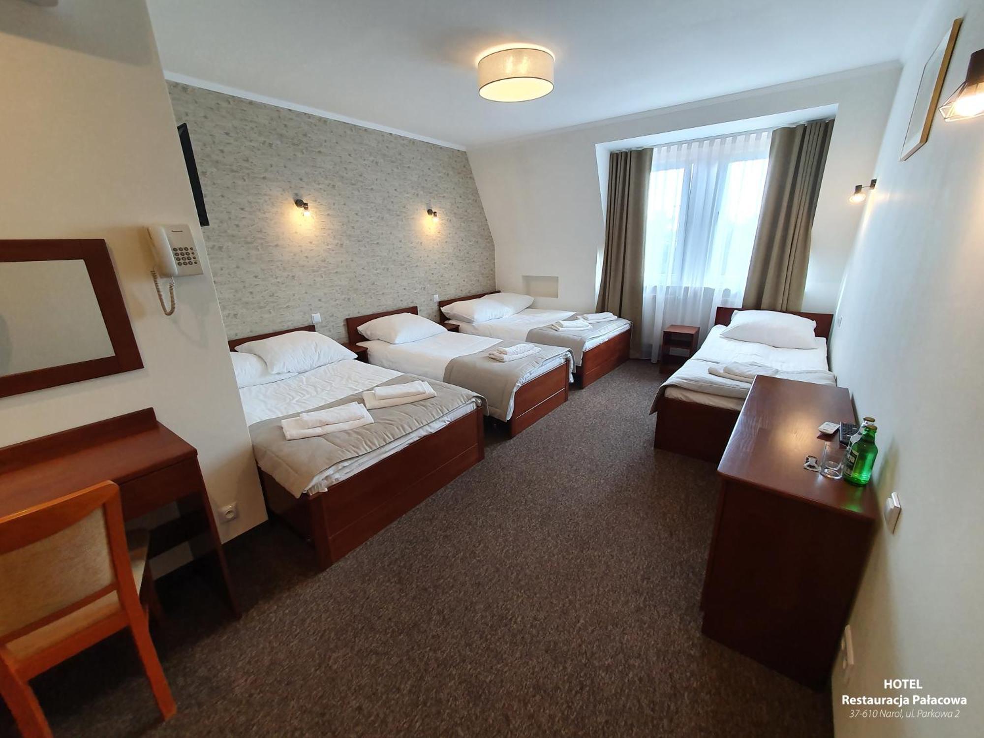 Hotel Palacowa Narol Экстерьер фото